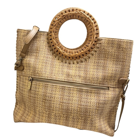 Dolce Vita
Lilah Foldover Clutch - Picture 5 of 11